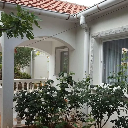 Apartments Marijeta Vir Exterior photo
