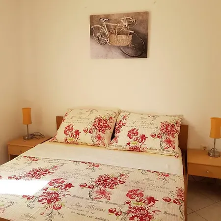 Apartments Marijeta Vir Exterior photo