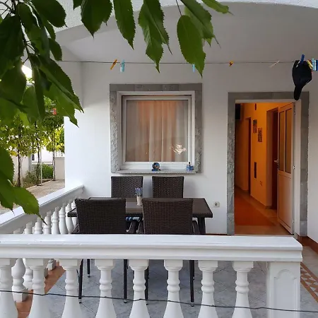 Apartments Marijeta Vir Exterior photo